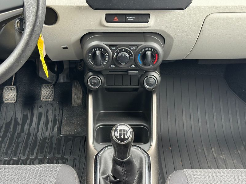 Suzuki Ignis (2017) 1.2i 66kW - fotka 21 z 31