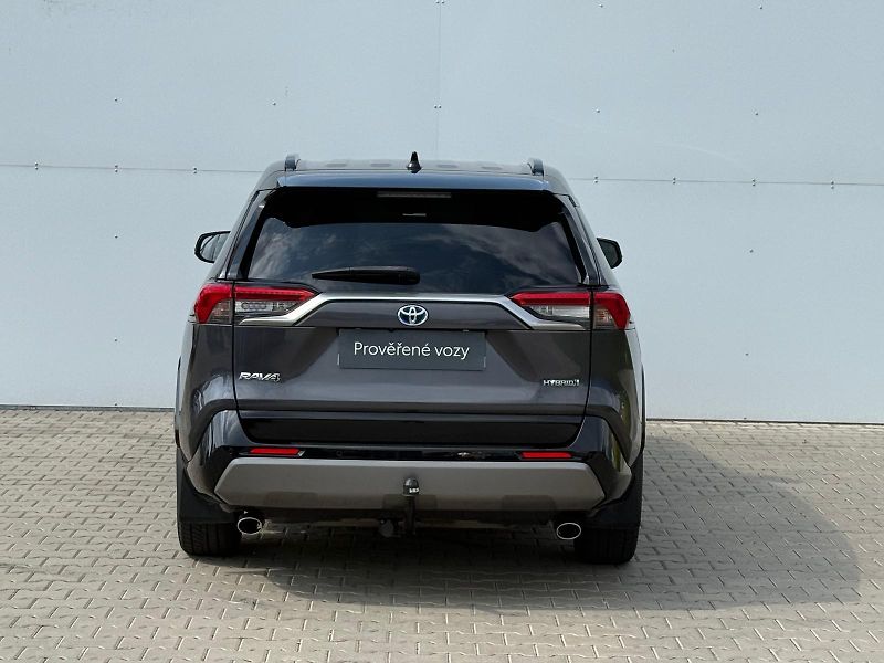 Toyota RAV4 2.5 HSD e-CVT AWD Selection - fotka 9 z 28