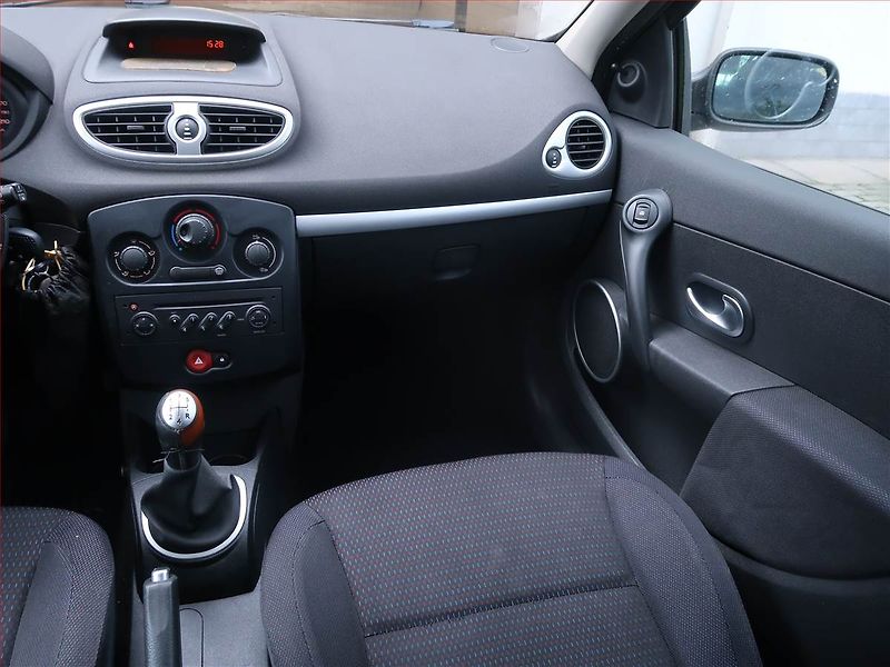 Renault Clio (2006) 1.2 16V , Eko.zaplacen, po STK - fotka 8 z 14