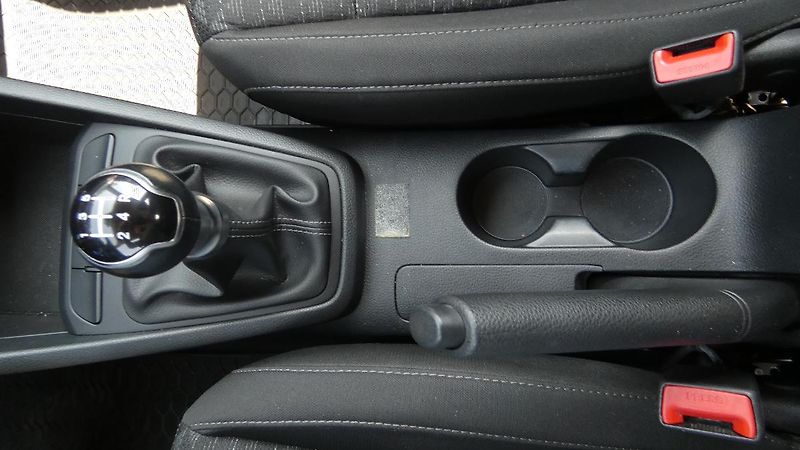Kia Rio 1,2 DPi Comfort - fotka 17 z 22