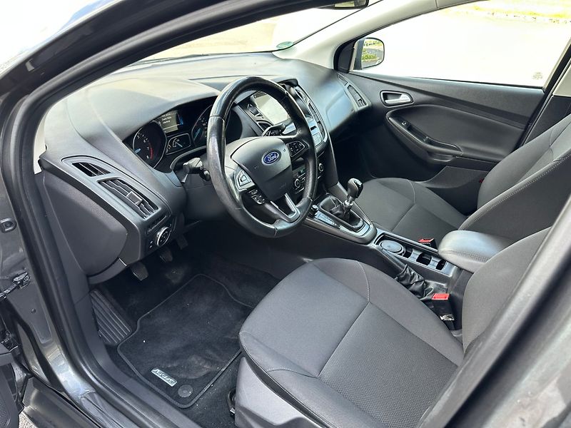 Ford Focus (2017) 1.0EcoBoost 92kw - fotka 9 z 25