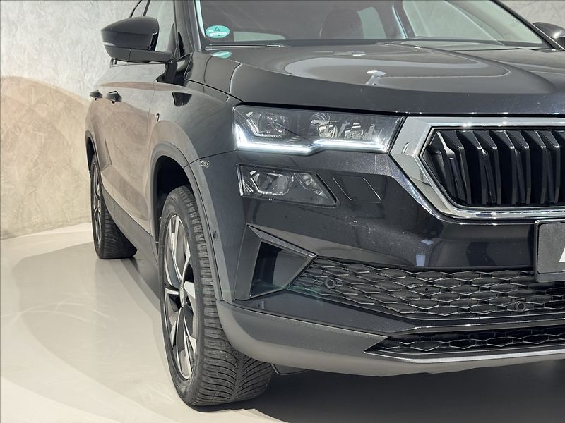 Škoda Karoq 2,0 TDi  DSG 4x4 Style Virtual - fotka 5 z 45