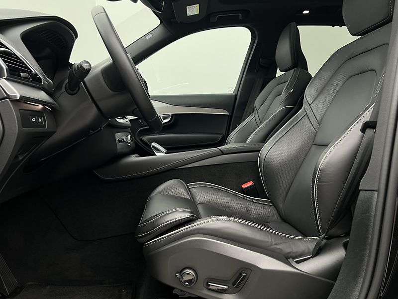 Volvo XC90 T8 AWD RECH. PLUS BRIGHT 7 M - fotka 3 z 51