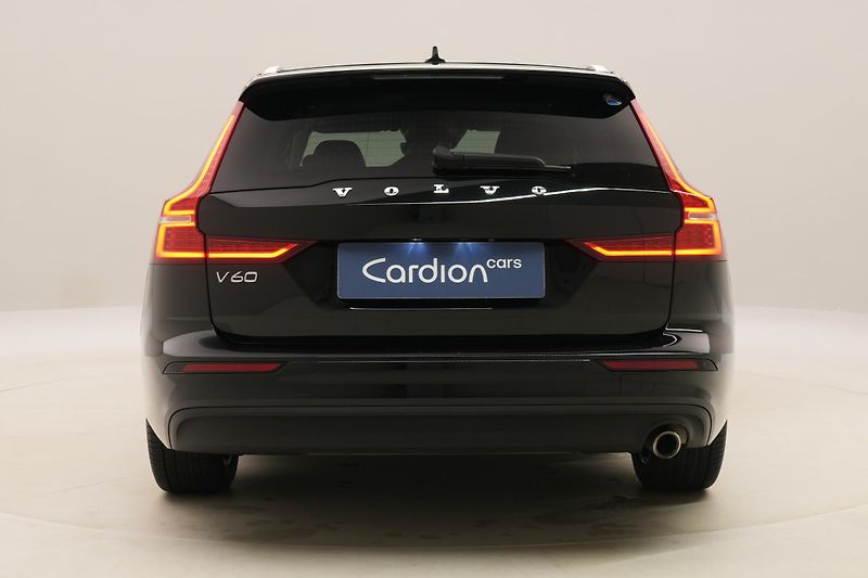 Volvo V60 D3 MOMENTUM AUT REZERVACE - fotka 11 z 39