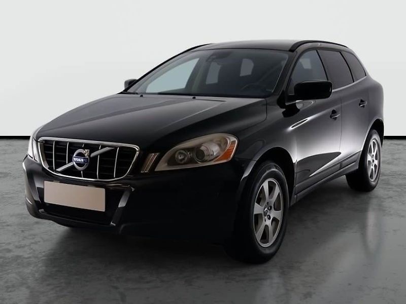 Volvo XC60 (2011) Momentum D4, Xenony, Tempomat - fotka 2 z 17