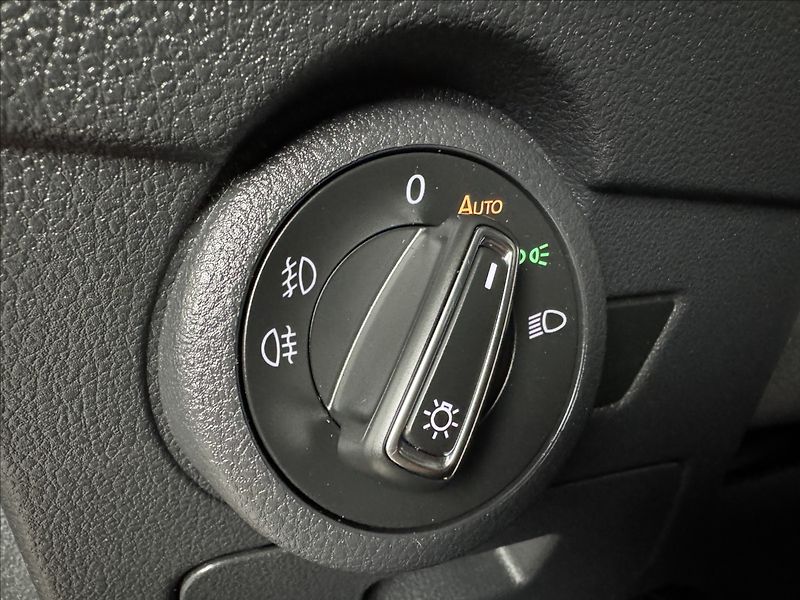 Volkswagen Multivan 2,0 TDi  DSG 4x4 BULLI Webasto - fotka 24 z 41