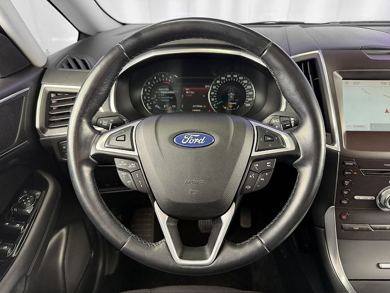 Ford S-MAX 2.0TDCi 140KW A/T TITANIUM, EL - fotka 13 z 27