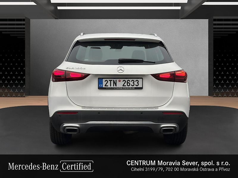 Mercedes-Benz GLA 180d, 1. majitel, CZ - fotka 4 z 16