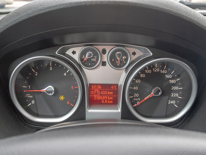 Ford C-MAX (2009) 1.6D 80KW – DIGI KLIMA - fotka 20 z 43