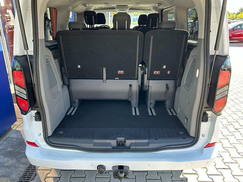 Ford Tourneo Custom 2.0 EcoBlue 110kW Titanium L1 - fotka 7 z 30