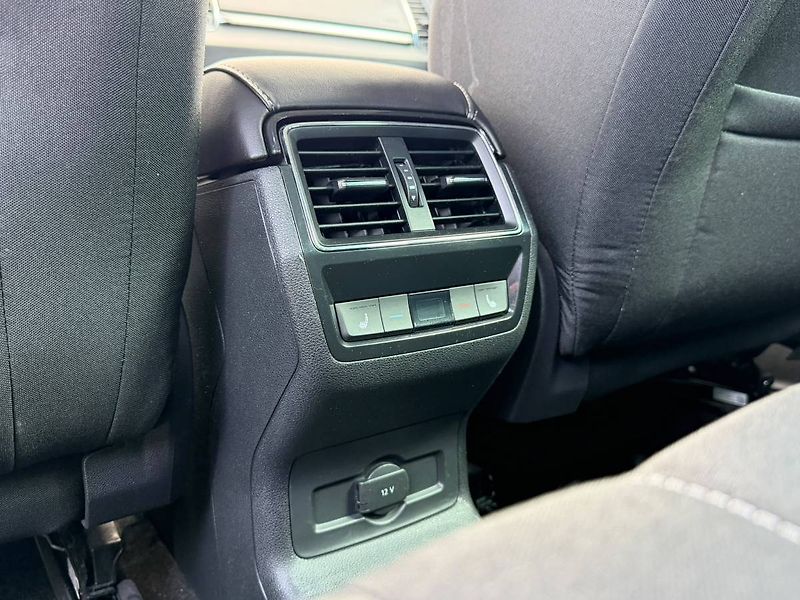 Škoda Karoq Ambition 1,5 TSI 110 kW 6° MP - fotka 10 z 41