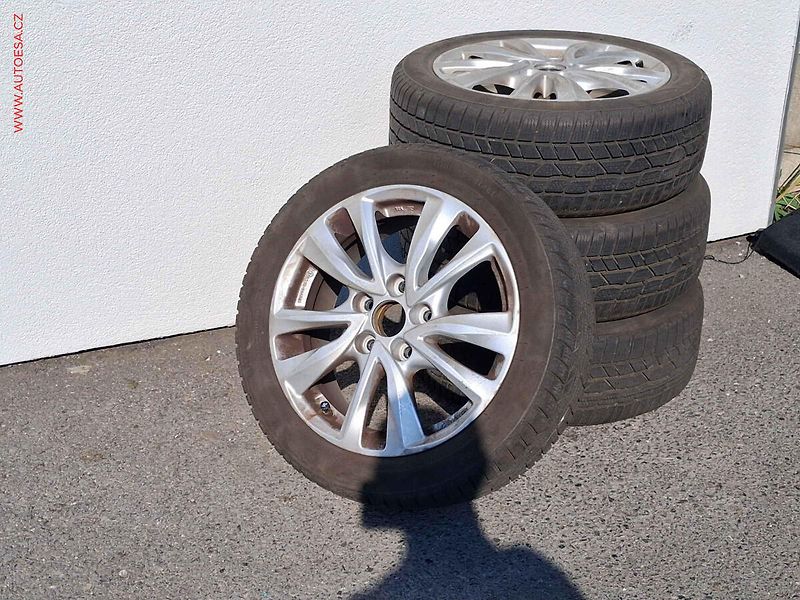 Suzuki Swift (2021) 1.4 BJet, Sport, LED, navi - fotka 21 z 21