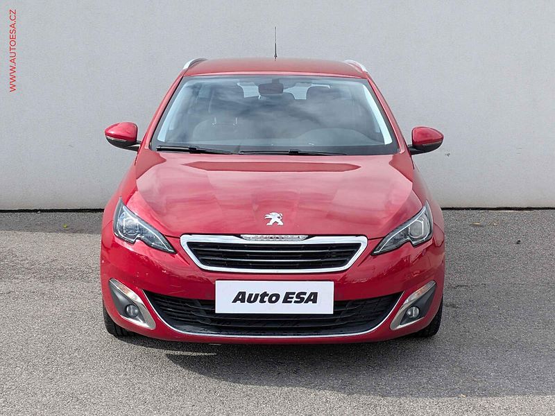 Peugeot 308 (2016) 1.2PT, ČR, LED, AC - fotka 2 z 14