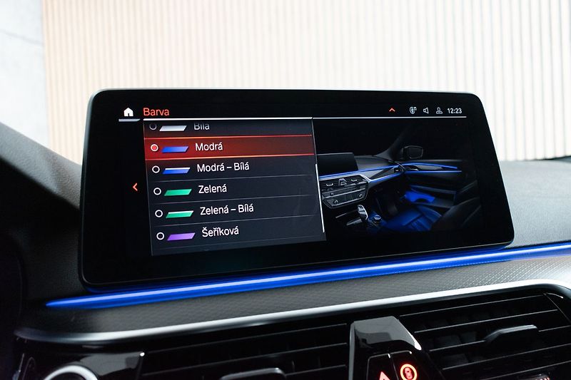 BMW Řada 5 520d xD ///M*ZÁRUKA*TAŽNÉ*ČR* - fotka 34 z 42