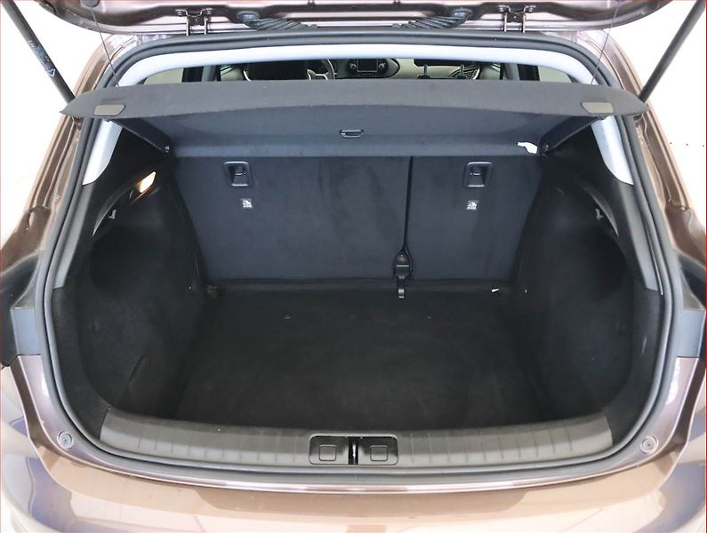 Fiat Tipo (2017) 1.4 16V, Serv.kniha, Navi - fotka 14 z 17