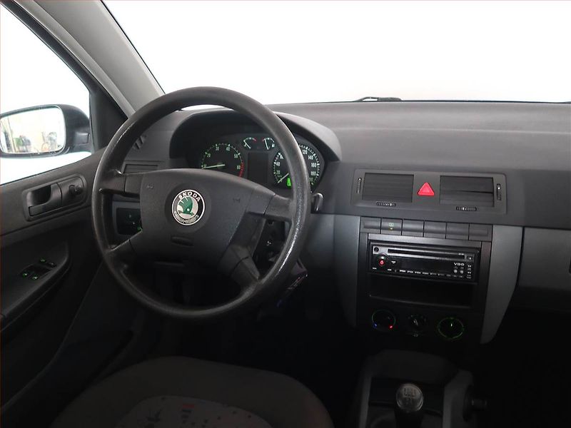 Škoda Fabia (2003) 1.2, nová STK, pěkný stav - fotka 7 z 14