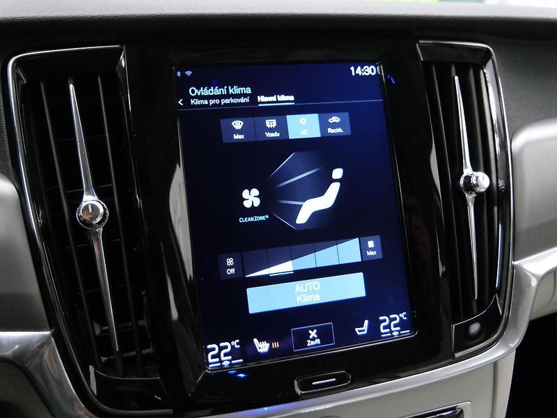 Volvo V90 - fotka 18 z 25