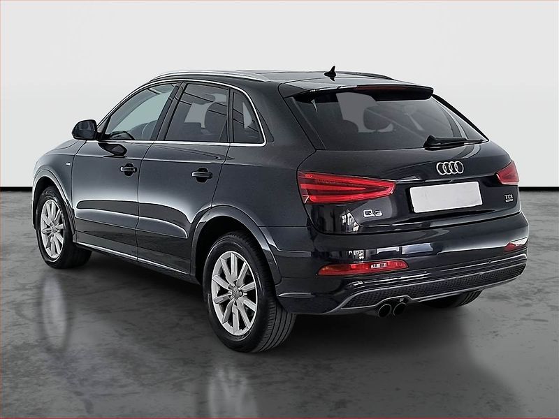 Audi Q3 (2013) 2.0 TDI, 4X4, Automat, Kůže - fotka 4 z 21