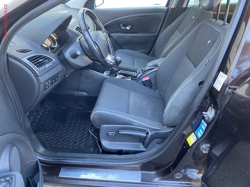 Renault Mégane (2015) 1.5dCi, 1.maj,ČR, AC, tempo - fotka 10 z 19