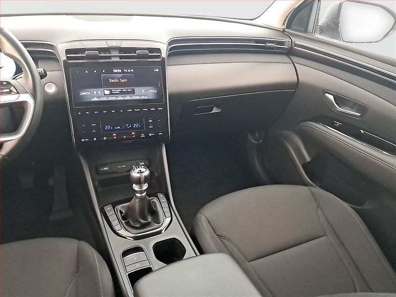 Hyundai Tucson (2023) 1.6 T-GDI - fotka 8 z 16