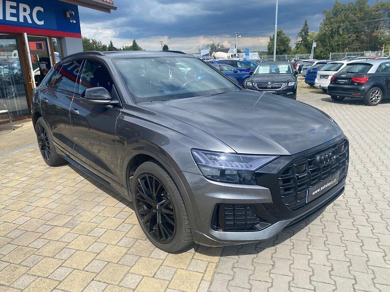 Audi Q8 (2019) 50 3.0 TDi 210kW Quattro Sline - fotka 2 z 35