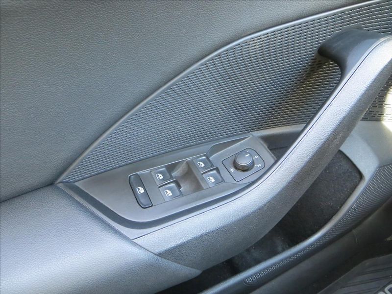 Škoda Octavia 1,5 TSI 110kW Ambition ČR - fotka 11 z 22