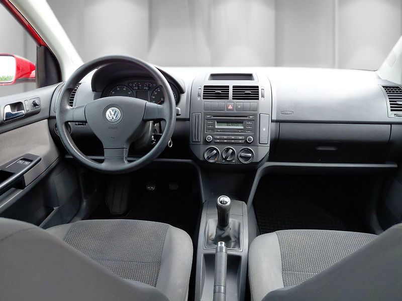 Volkswagen Polo (2008) 1,2i 44 kW Marathon - fotka 20 z 23
