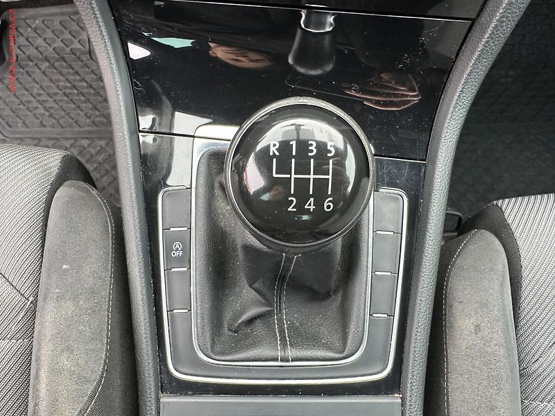 Volkswagen Golf (2014) 1.2TSI VII, R-Line - fotka 17 z 21
