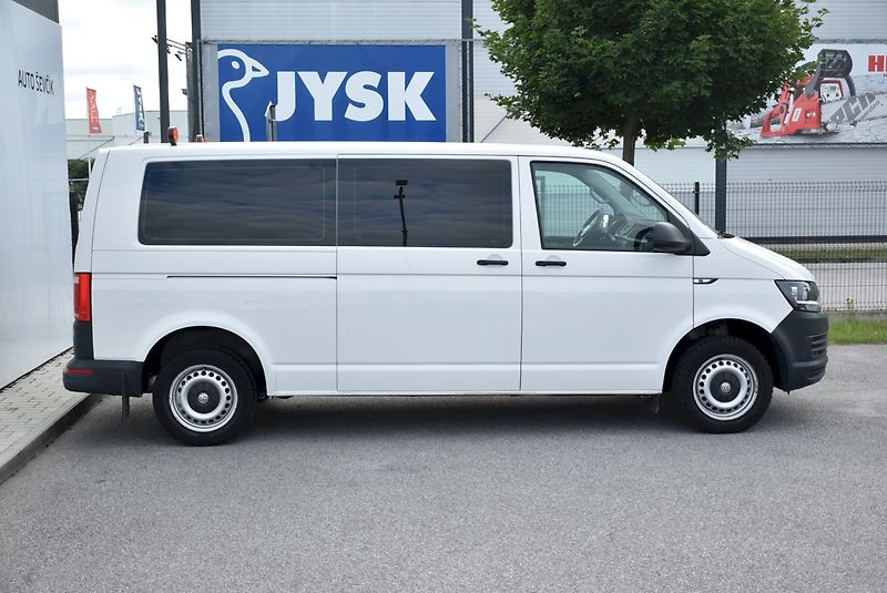 Volkswagen Transporter (2016) 2.0 TDI 75kW 9 Míst - fotka 13 z 26