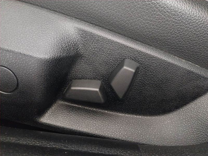 BMW Řada 5 (2013) 520d, Navi, Xenony, Tempomat - fotka 21 z 21