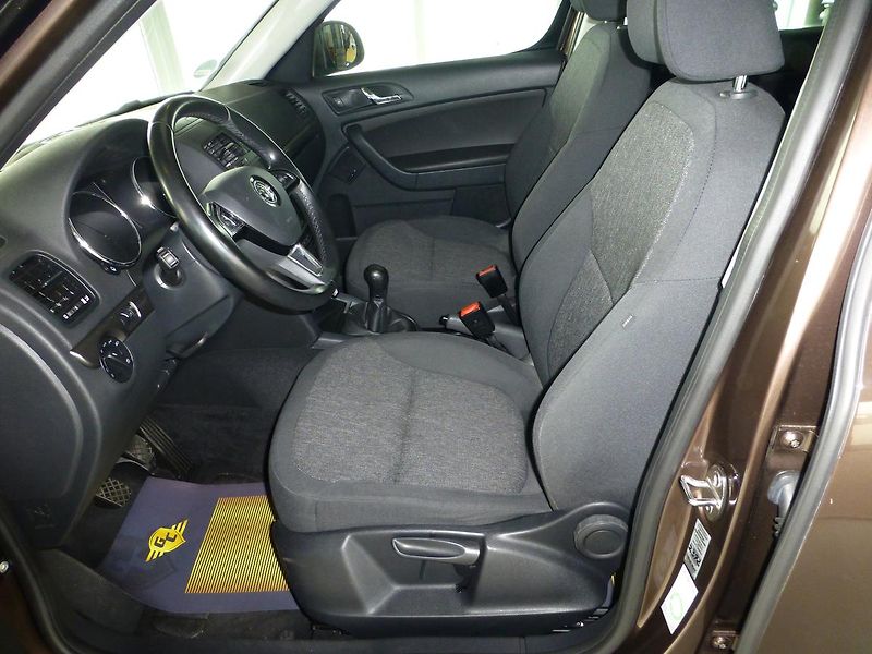 Škoda Yeti (2017) 1,2TSI*TAŽ**NAV*PARK S**XENONY - fotka 12 z 28