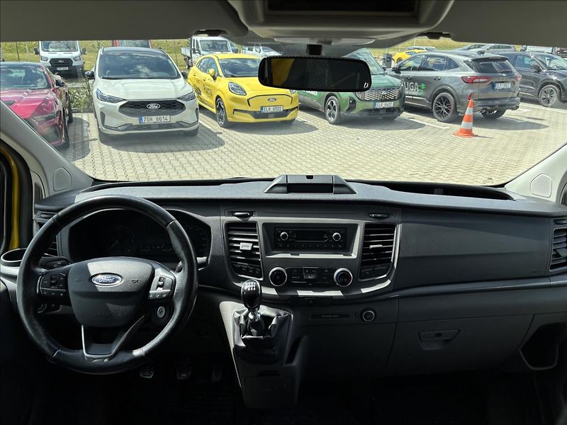 Ford Transit Custom 2,0 Mhev 77kW K.Van DPH L1 - fotka 14 z 32