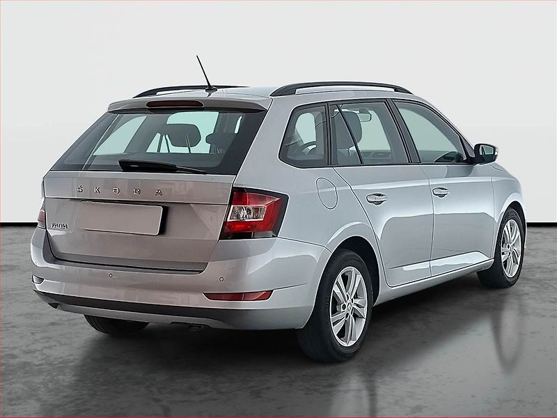 Škoda Fabia (2022) Ambition 1.0 TSI, Serv.kniha - fotka 5 z 15