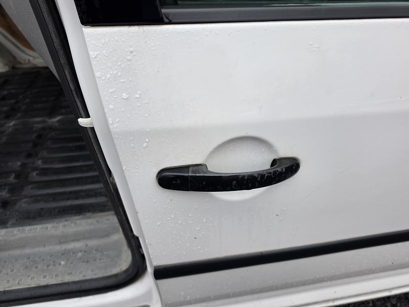 Volkswagen Caddy 2.0 i CNG TZ - fotka 8 z 17
