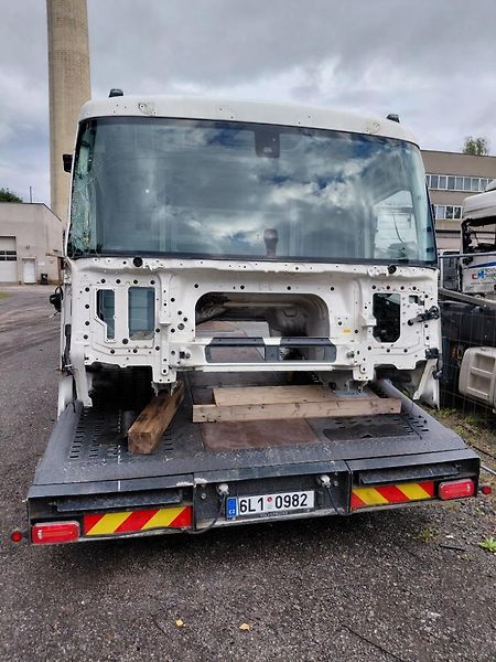 (2025) Kabina Volvo FMX - fotka 8 z 9