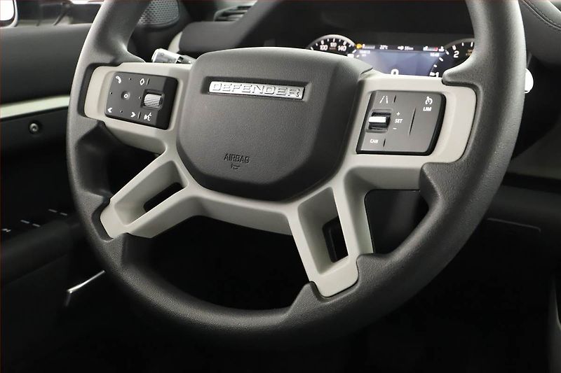 Land Rover Defender (2021) D200 AWD - fotka 8 z 21