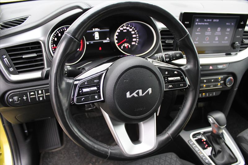 Kia Ceed 1.5 T-GDI 117kW SPIN DCT ČR - fotka 14 z 23