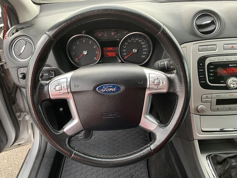 Ford Mondeo (2008) 1.6i, AC, park.asist - fotka 11 z 18