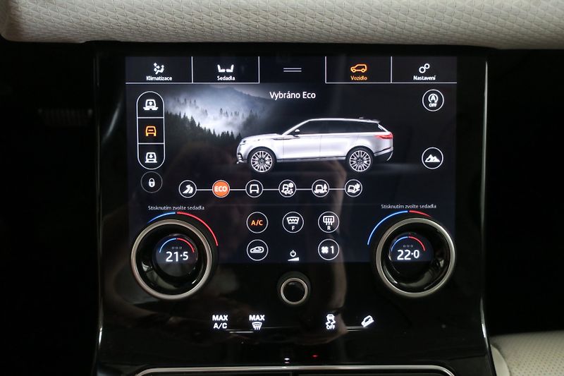 Land Rover Range Rover Velar (2018) D300 R-Dynamic SE, ČR, 1. maj. - fotka 32 z 50