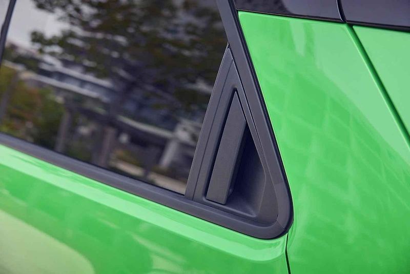 Renault 5 potěší svým vzhledem i jízdními vlastnostmi