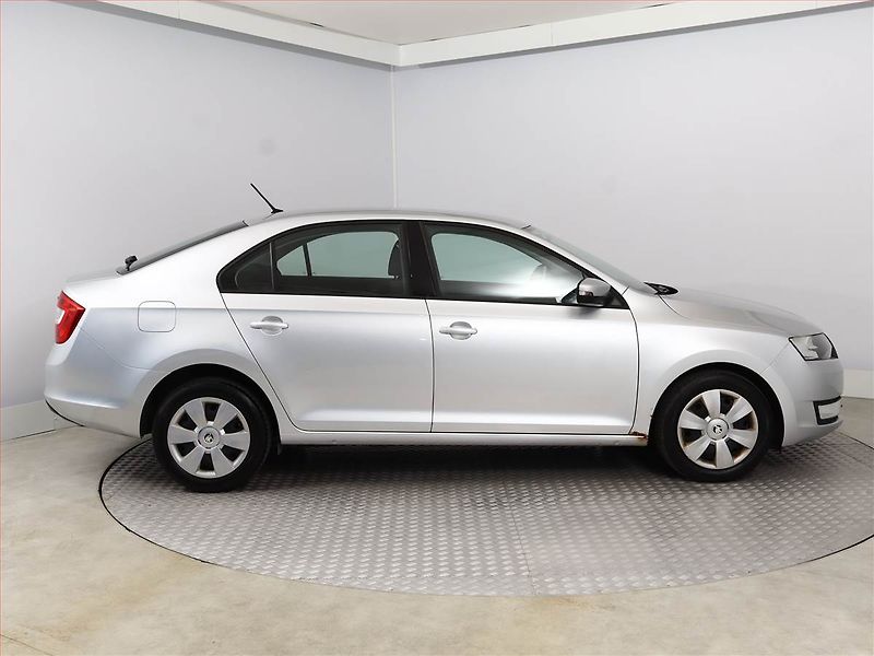 Škoda Rapid (2017) 1.4 TDI, ČR,1.maj - fotka 6 z 13
