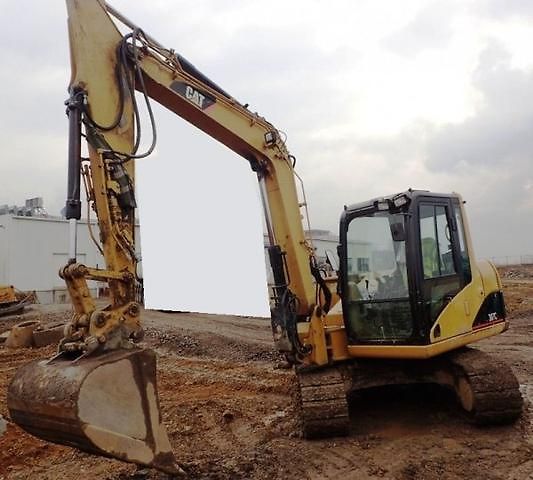 Caterpillar (2008) 307C offset 7t ocel +KLADIVO - fotka 1 z 12