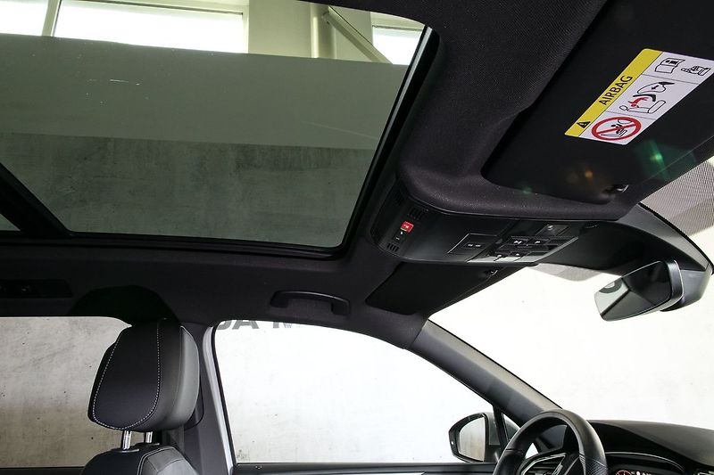 Volkswagen Tiguan Allspace 2.0TSI 140kW 4x4 DSG R-Line TZ - fotka 23 z 39