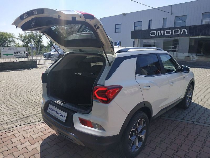 KGM Korando 1.5T, Style+2WD, AT, SKLADEM - fotka 8 z 32