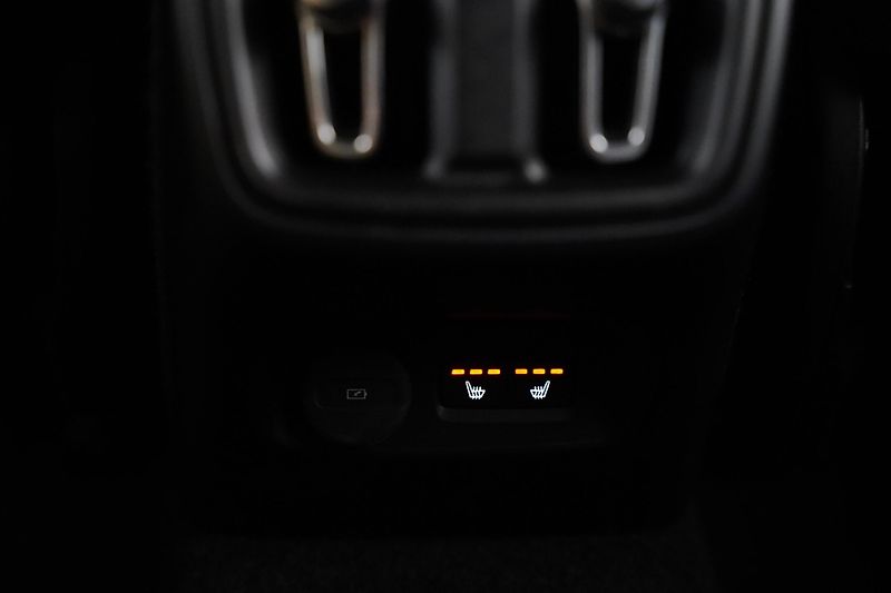 Volvo XC40 - fotka 25 z 27