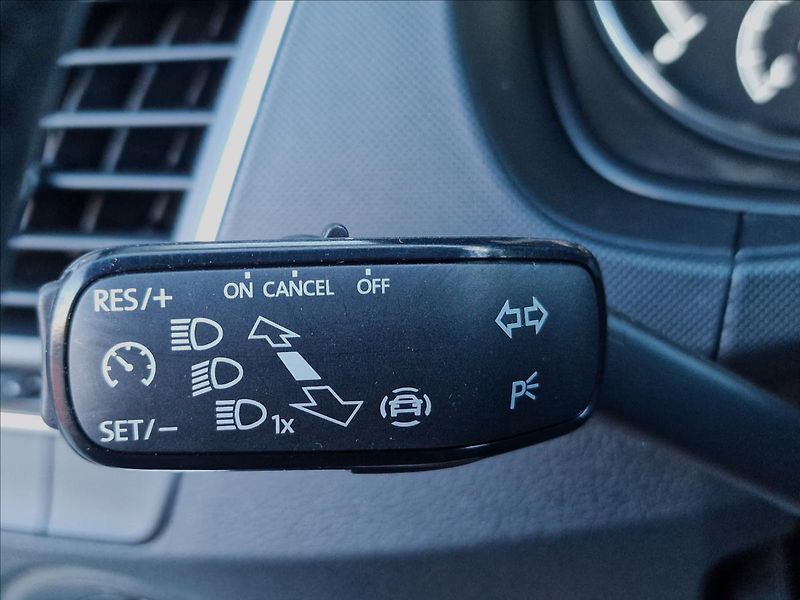 Škoda Fabia 1.0TSI Style, původ ČR,1.Maj. - fotka 23 z 48