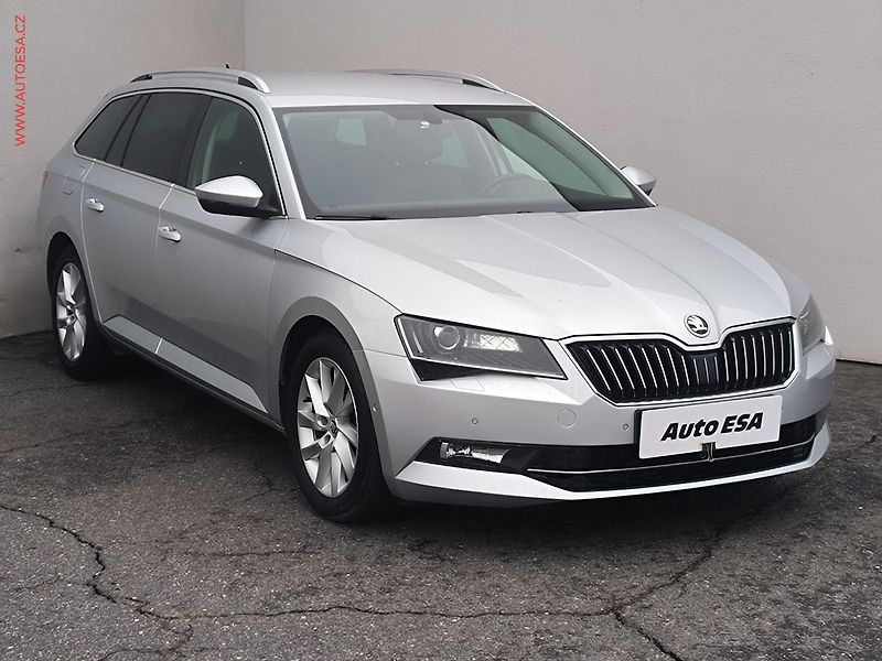 Škoda Superb (2015) 2.0 TDi, Style, DSG, bixen - fotka 1 z 25