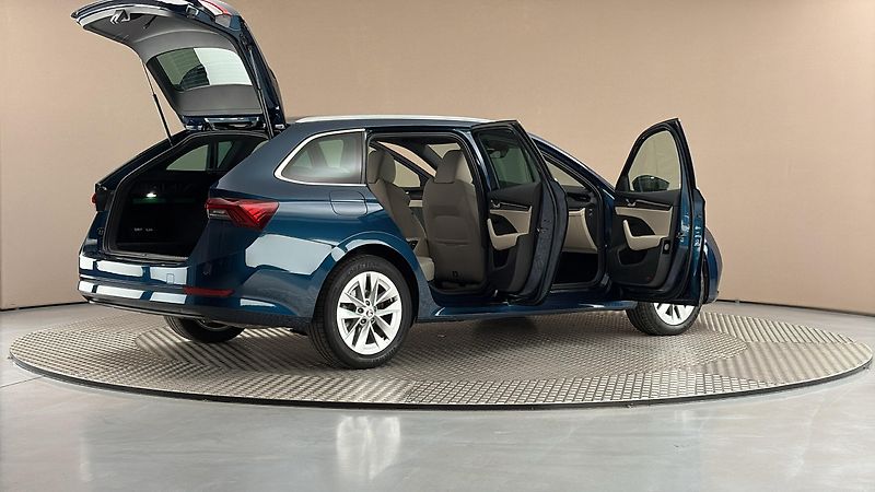 Škoda Octavia 2.0 TSI DSG 4x4 Style Combi - fotka 6 z 27