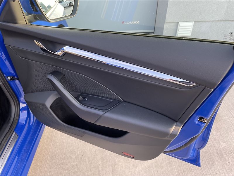 Škoda Octavia 2,0 TDI 110KW DSG STYLE ČR. - fotka 23 z 30