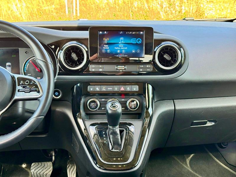 Mercedes-Benz Ostatní (2023) EQT, 45kWh,SoH 98%,Plná výbava - fotka 10 z 18
